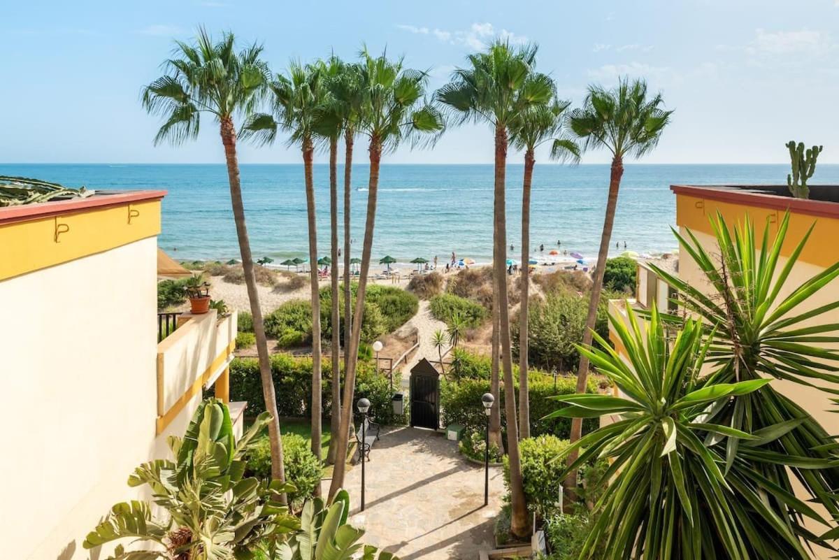 Oleholidays 422 Romana Playa Junto A La Playa Apartamento *